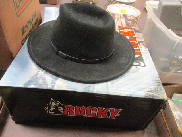 Broner Black Felt Hat & Rocky 7.5 M Swat Snake Boot in box: .