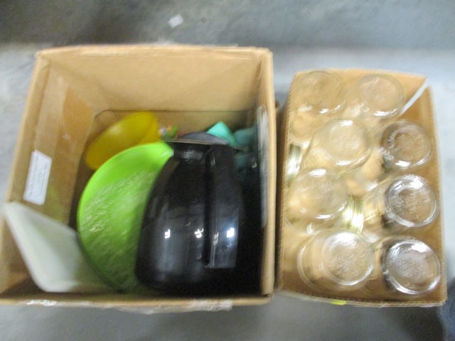 Plastic Dishes & Canning Jars Grouping: .