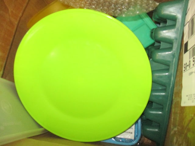 Plastic Dishes & Canning Jars Grouping - 3