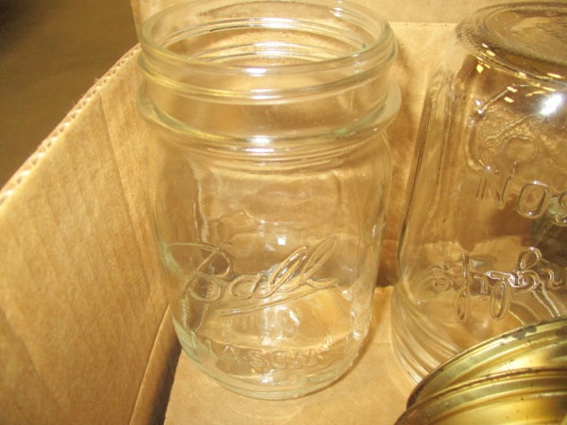 Plastic Dishes & Canning Jars Grouping - 6