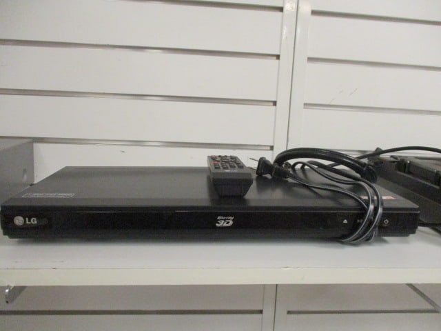 LG Blue Ray DVD Player w/remote (1 of 6)