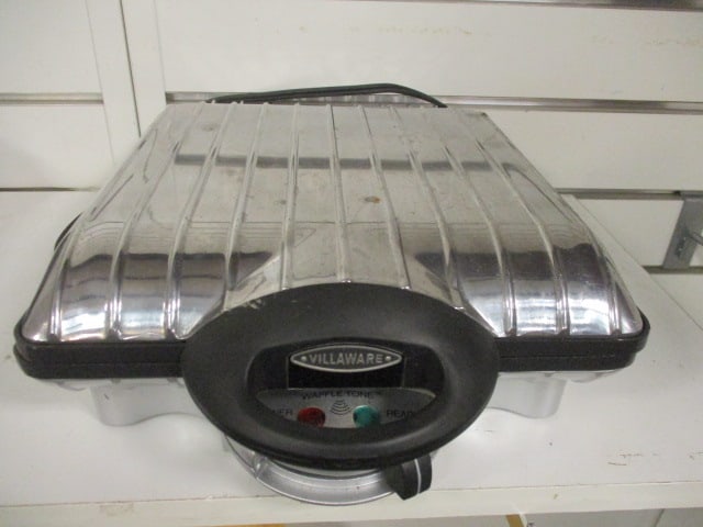 Villaware Animal Shape Waffle Maker: .