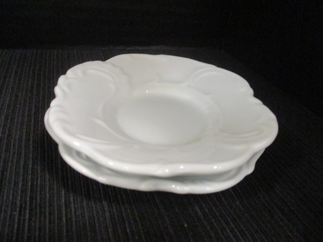 Royal Doulton White Child's Tea Set - 2