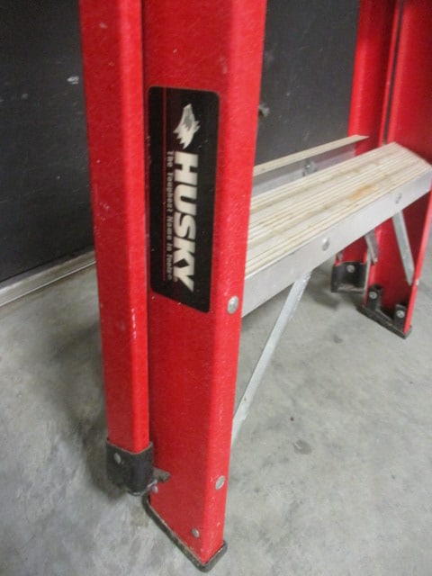 Husky 6' Fiberglass Ladder - 2