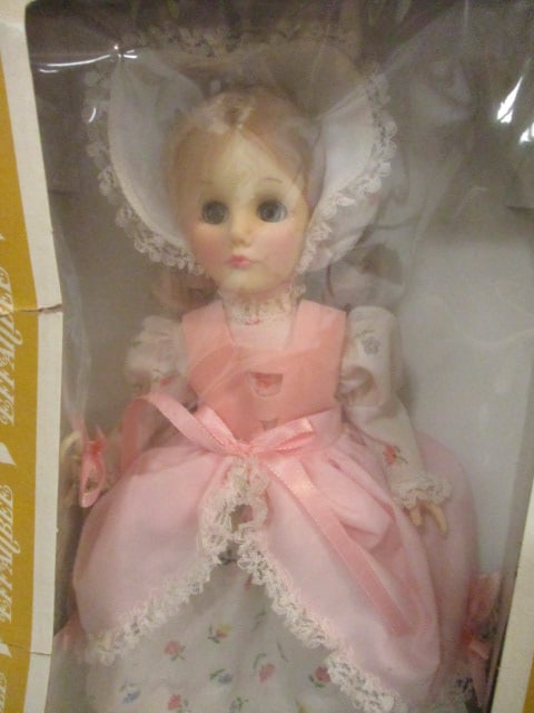 Effanbee (Lot of 2) 11" Dolls-Little Bo Peep & Mother Hubbard - 3