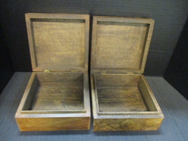 2 Handcarved Elephant Wood Trinket Boxes - 2