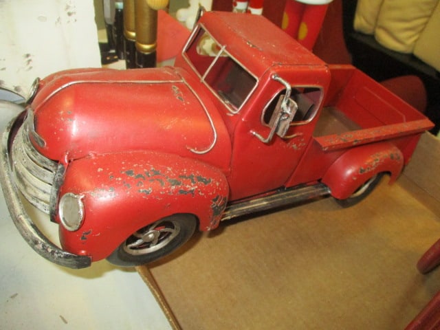 Distressed Metal Red Tractor Planter, Metal Pickup Truck, - 4