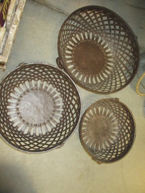 Vtg. Nesting Rustic Metal Woven Lattice Baskets,fruit bowls - 2