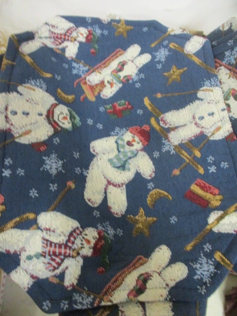 Snowman (Lot of 2) Table Runners, Christmas Tree Skirt, & - 2