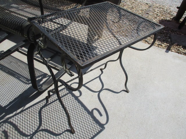 Wrought Iron (Lot of 2) Bouncy Chairs & 2 Tables - 2