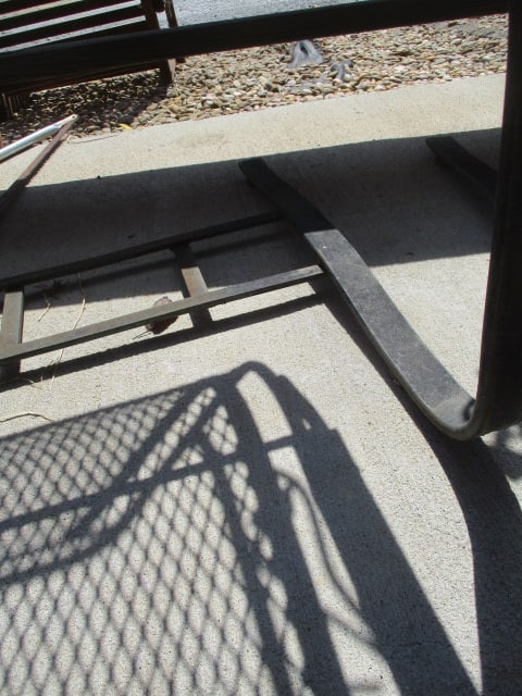Wrought Iron (Lot of 2) Bouncy Chairs & 2 Tables - 5