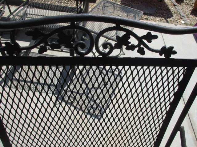 Wrought Iron (Lot of 2) Bouncy Chairs & 1 Table - 5