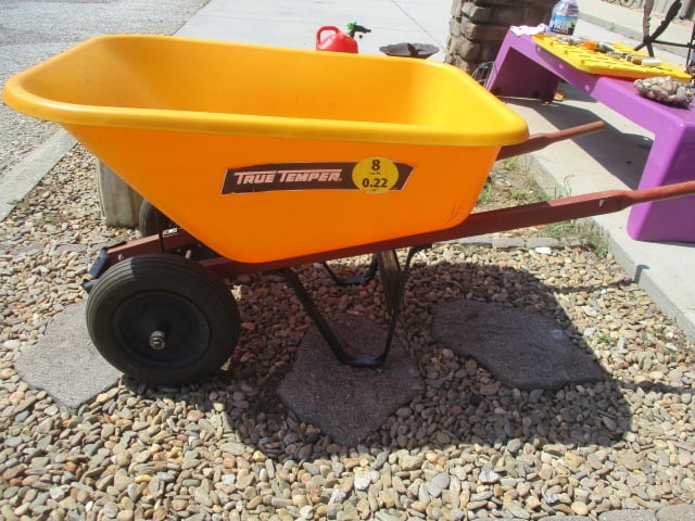 Tru Temper 8 Cu. Ft. Double Tire Wheelbarrow: .
