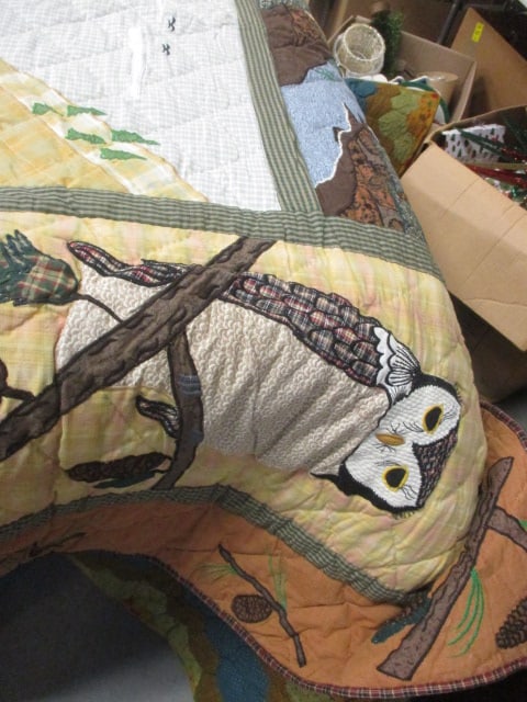 Pair of Patch Magic Quilted Woodland Style Twin Bedspreads - 2