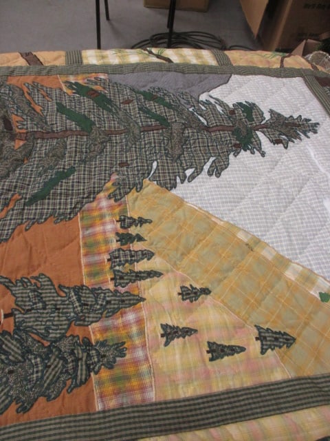 Pair of Patch Magic Quilted Woodland Style Twin Bedspreads - 3