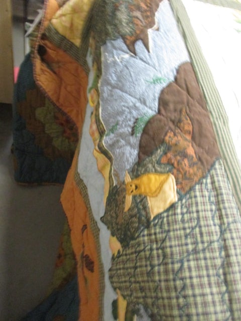 Pair of Patch Magic Quilted Woodland Style Twin Bedspreads - 6