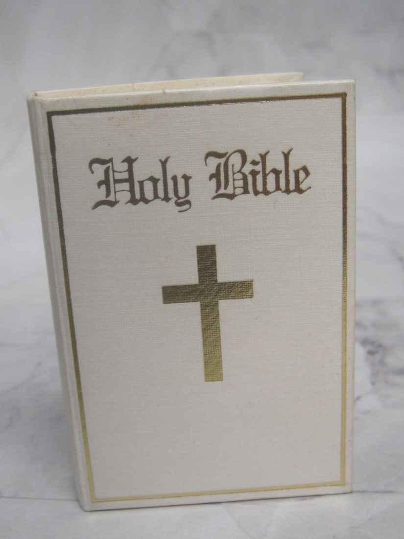 14k Gold Cross Pendant on 18" 14k Gold Chain - 4