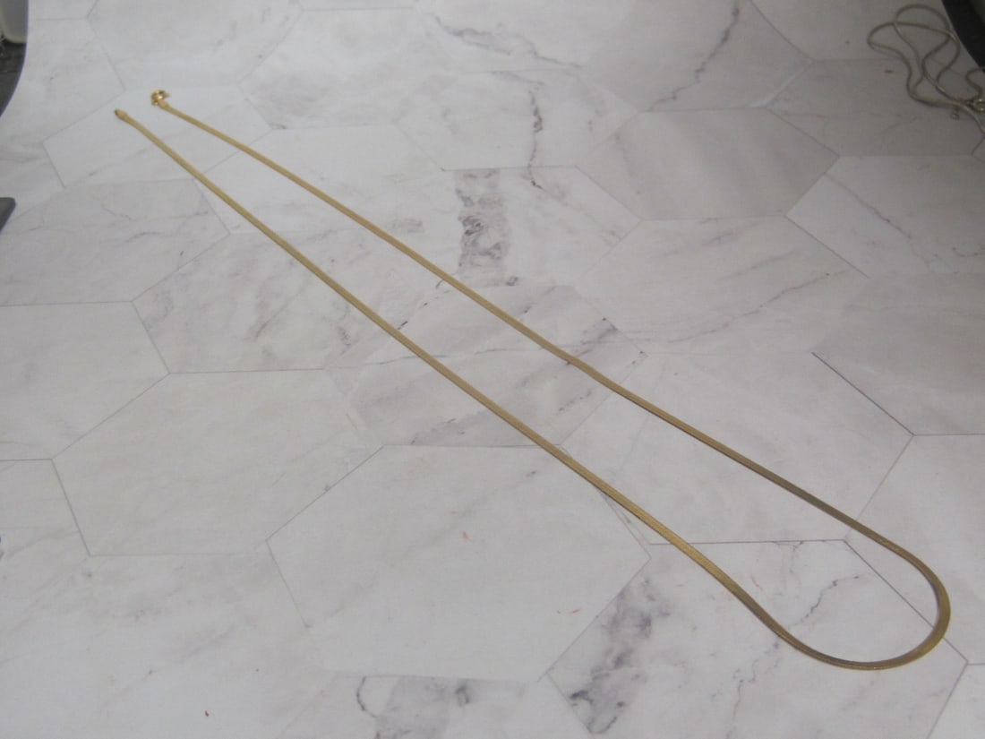 28" 14k Gold Herringbone Chain: Weighs 6.9 grams