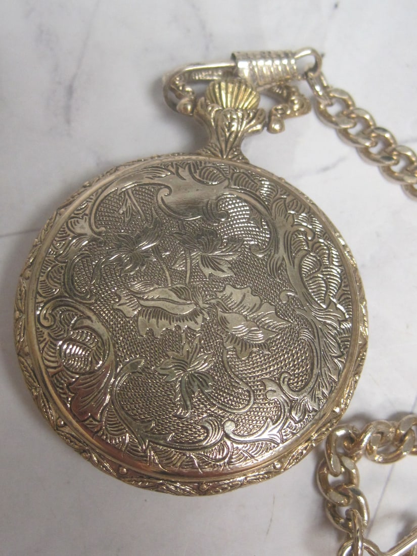 Remington Quartzarama Pocketwatch in Hunting Case & Watch Chain - 6