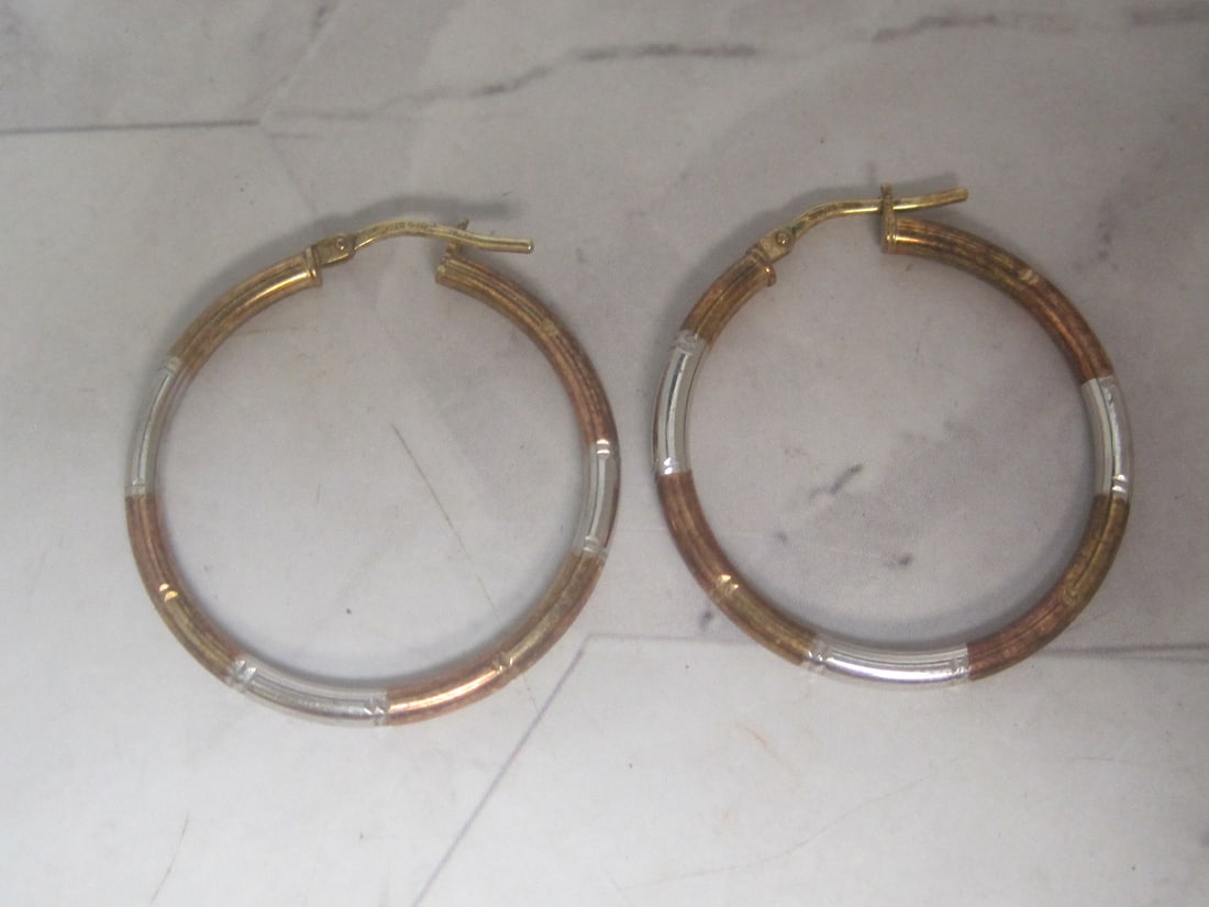 Sterling Silver Vermeil Tri-Color Hoop Earrings: Weighs 3.3 grams