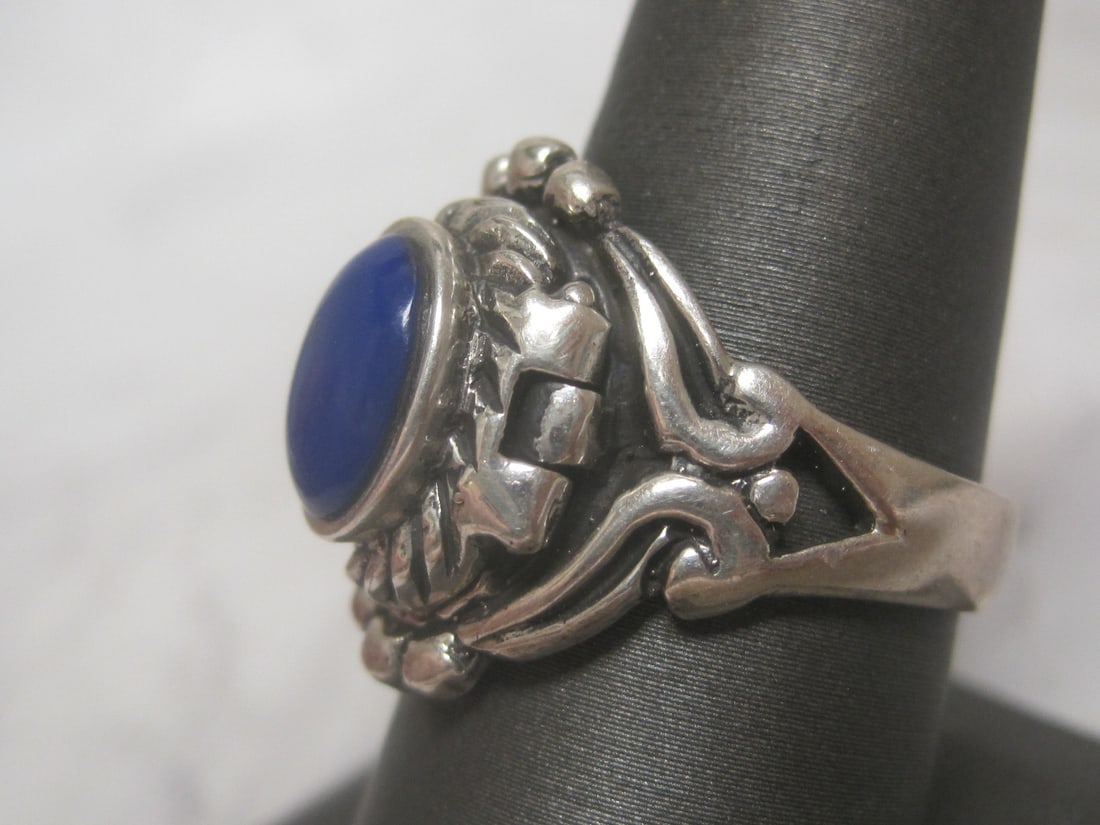 Sterling Silver Lapis Lazuli Ring in Southwestern Style Setting - 2