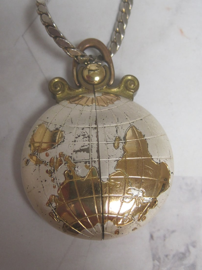 Vintage Sheffield Shock Resistant Globe Case Watch - 4