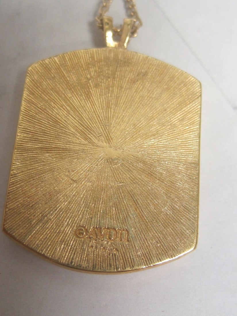 1980's Avon "Floral Heritage" Porcelain Pendant on 18" Goldtone Chain - 4