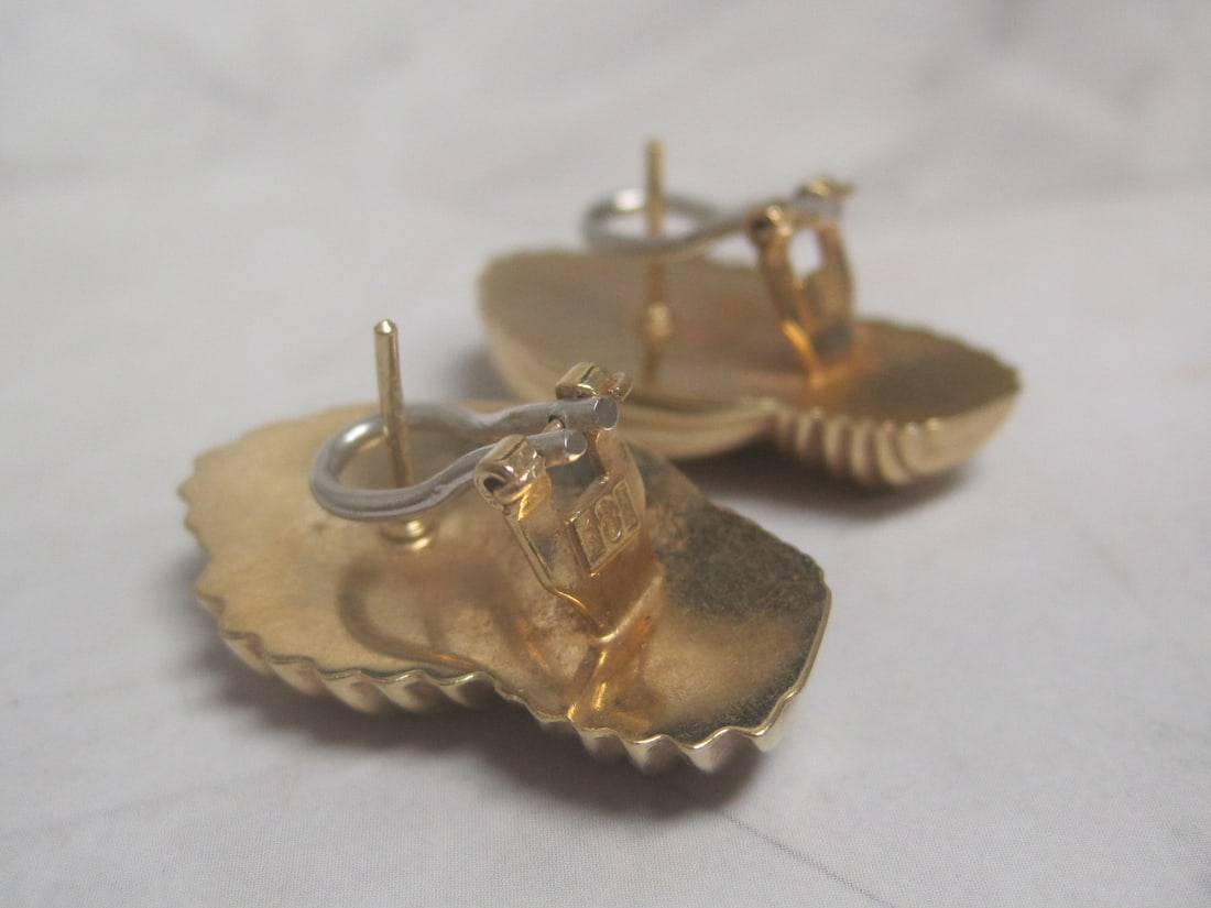 14k Gold Italian Chunky Ribbed Pierced Earrings - 4