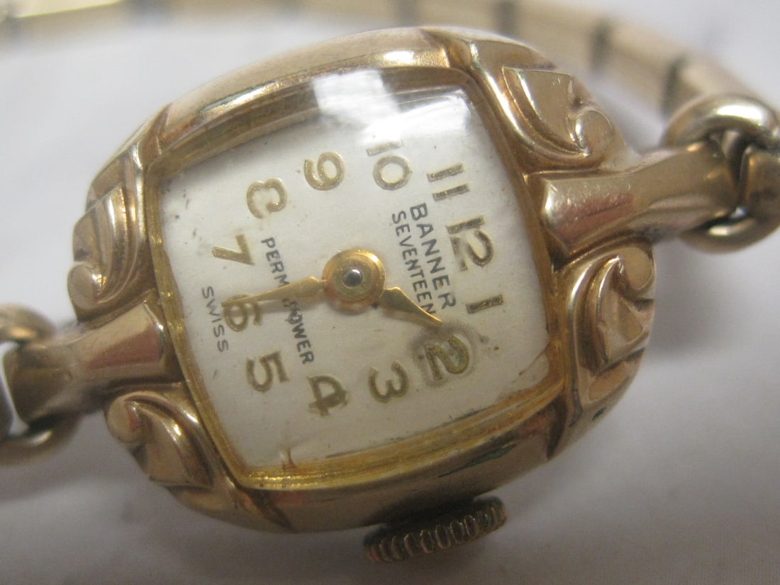 Circa 1940's-1950's Banner Seventeen Permapower Ladies Watch - 3