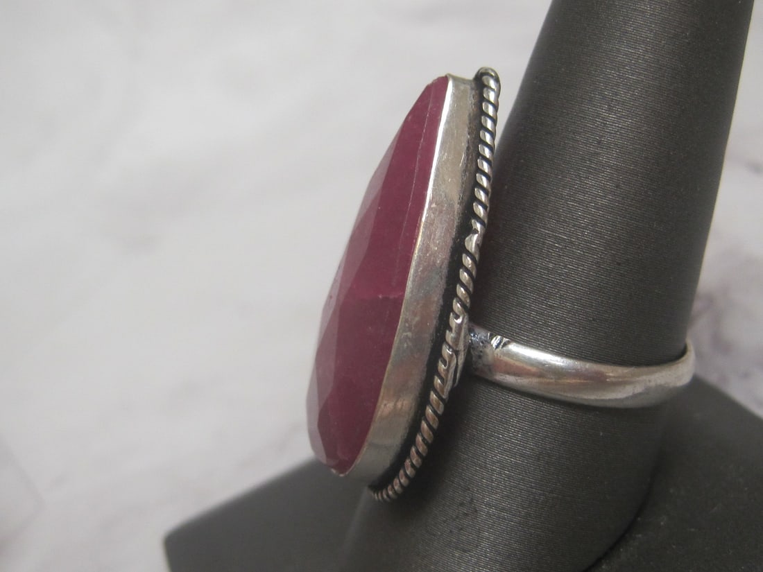 Sterling Silver Pear-Shaped Faceted Ruby Quartz Ring - 2