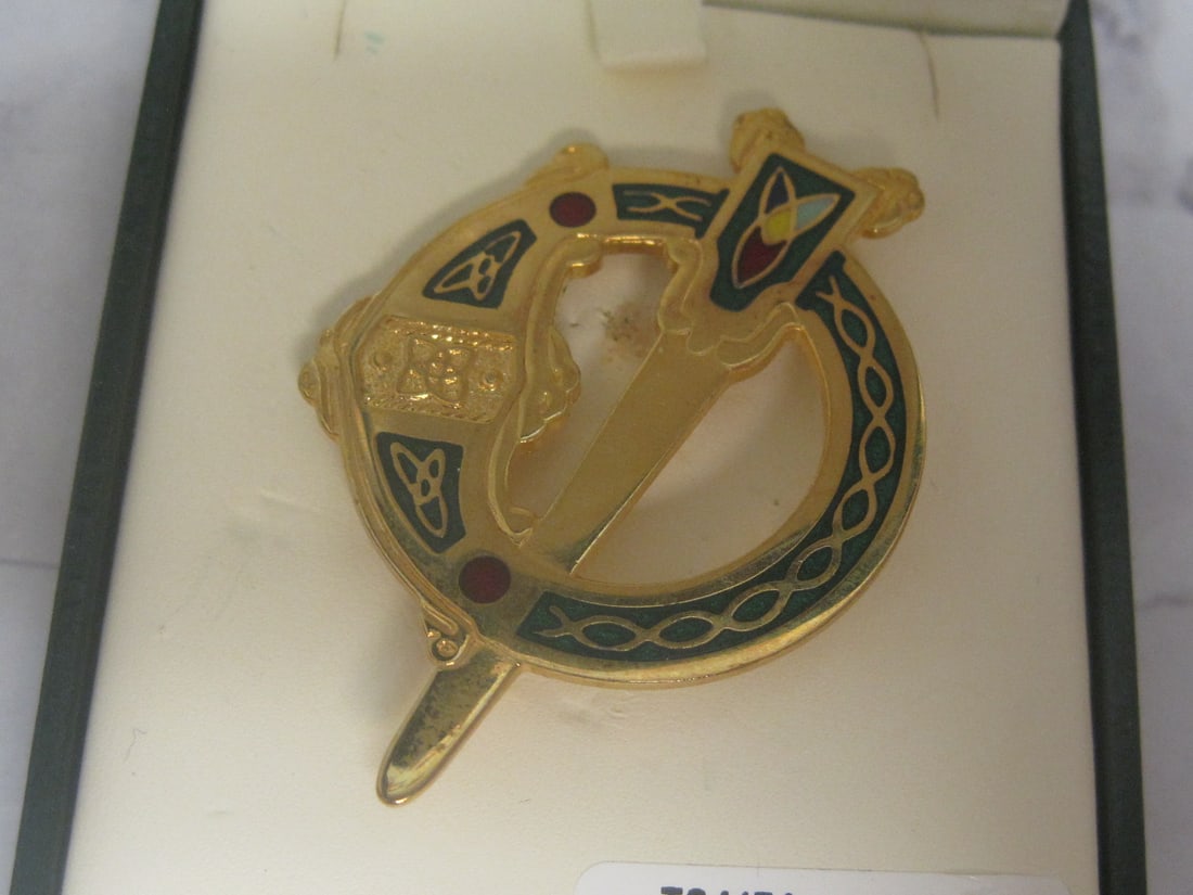 Tara of Dublin Enameled Goldtone Brooch - 2