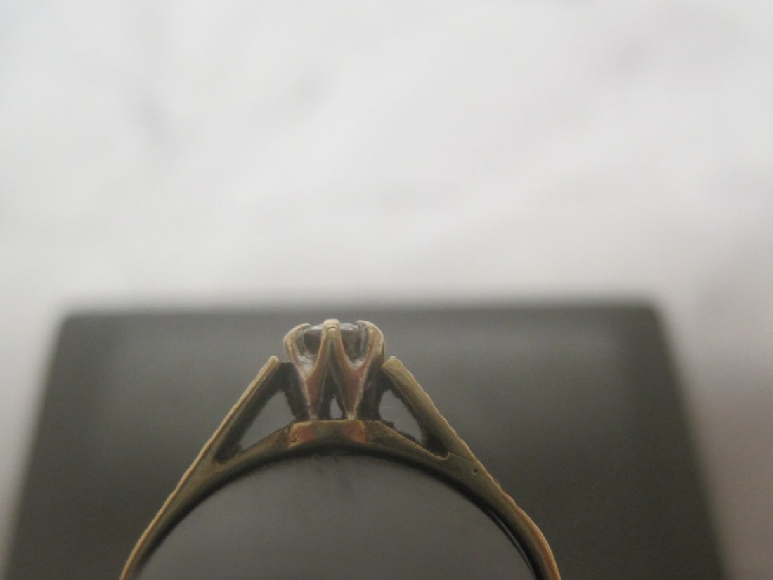 Antique 10k Gold Diamond Ring - 4