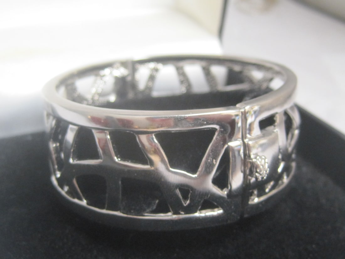 Belleek Living Silvertone Bangle - 2