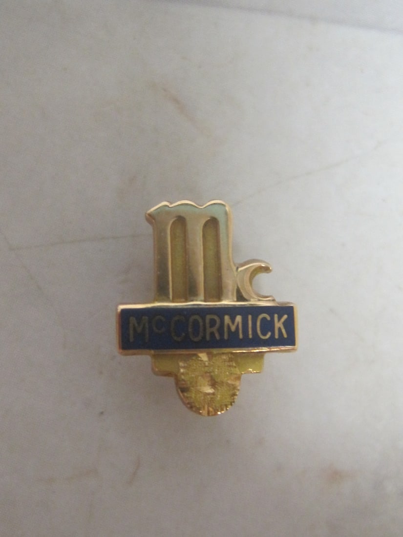 10k Gold McCormick Lapel Pin: Weighs 1 gram