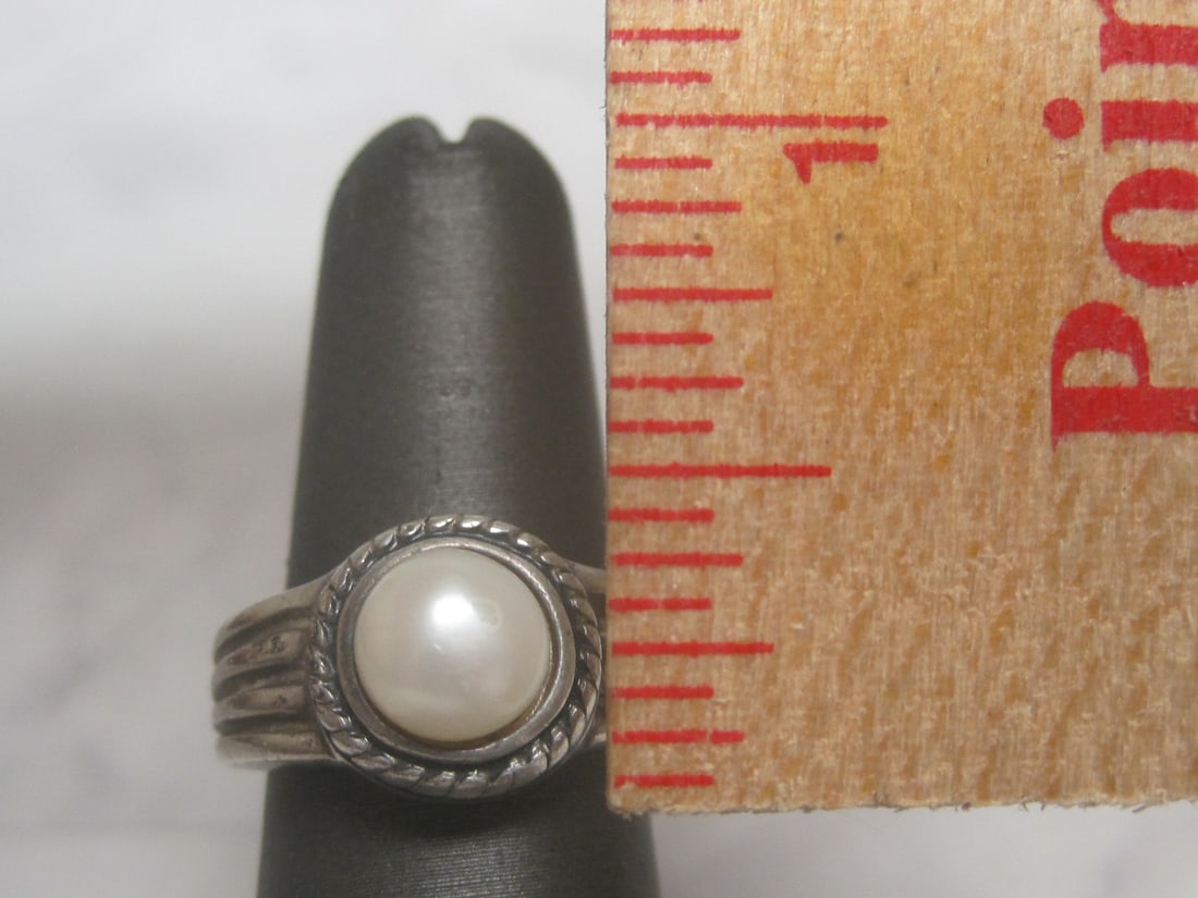 Sterling Silver Pearl Ring with Rope Border & Ribbed Band - 4
