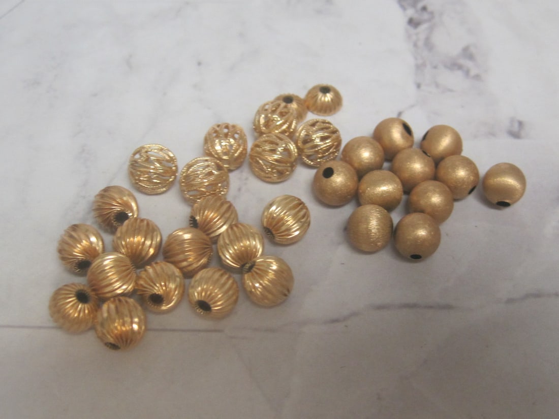 Lot of 14k Gold Beads: Weighs 6.7 grams