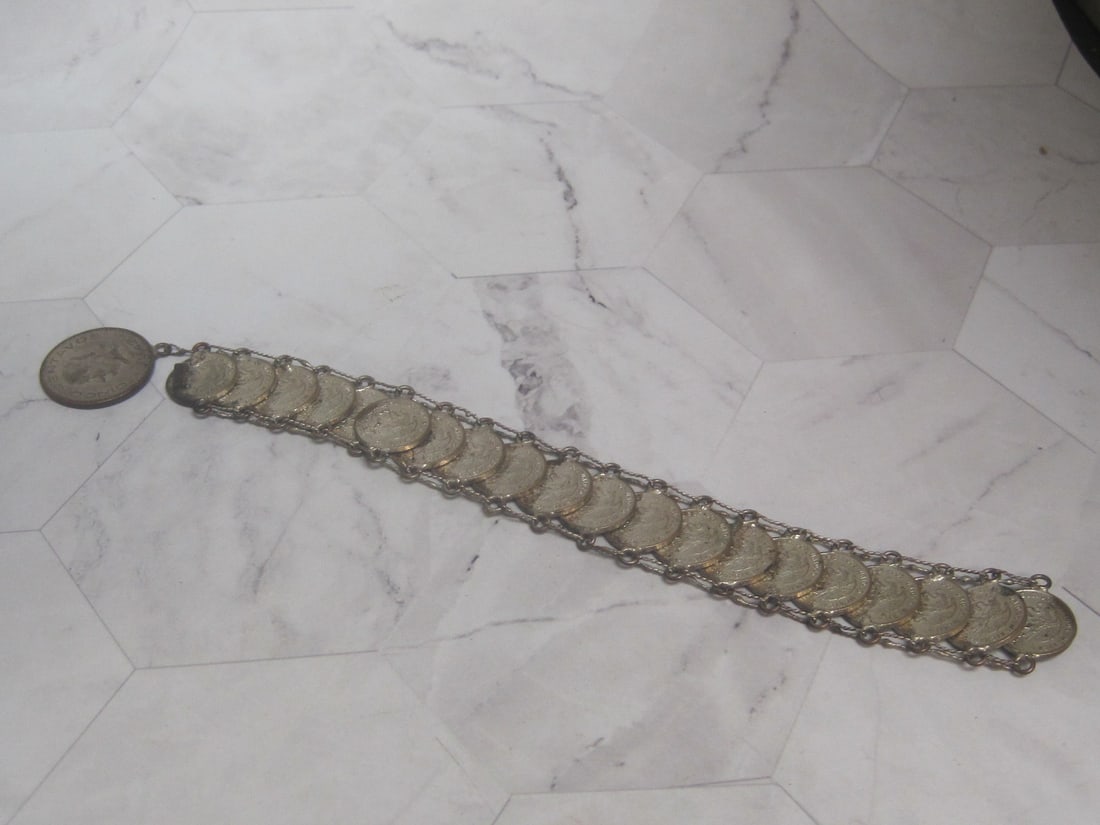 7 1/2" 1940's-1950's Centavos Coin Bracelet: .