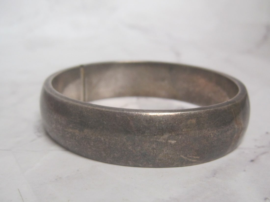 Sterling Silver Wide Hinged Bangle Bracelet (1 of 6)