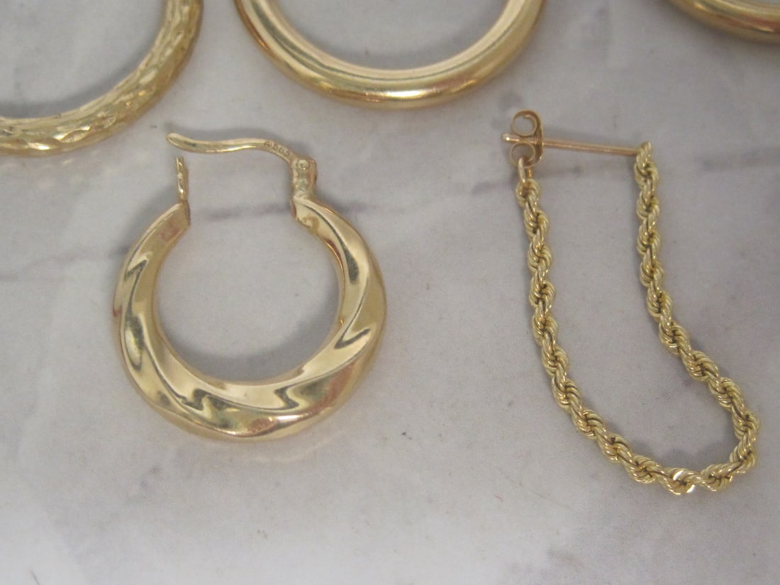 Lot of 5 14k Gold Single Earrings - 4