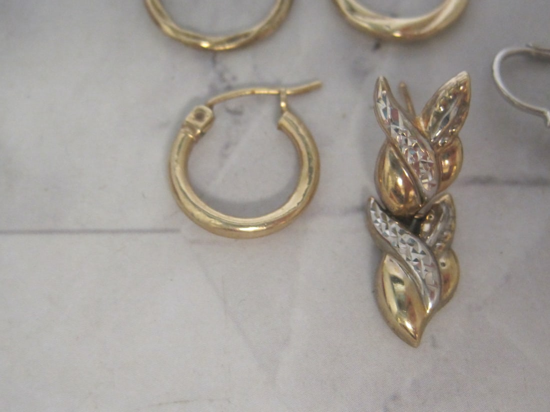 Lot of 5 10k Gold Single Earrings - 3