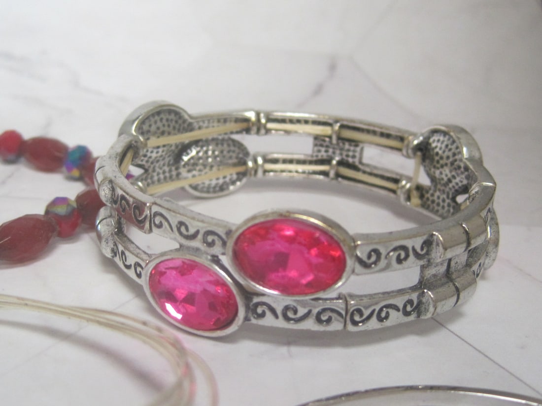 Lot of 8 Fashion Bracelets - 5