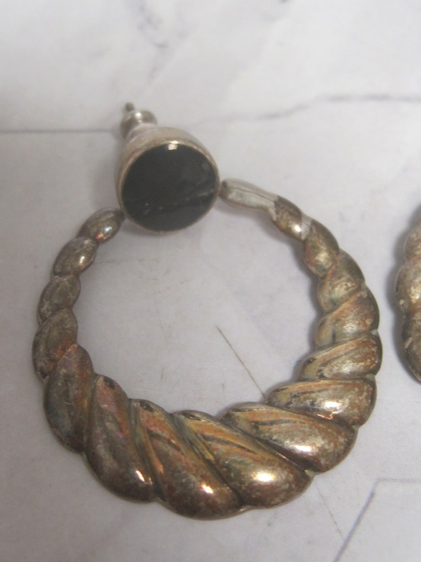 Sterling Silver Shrimp Hoop Earrings with Onyx Stones - 2