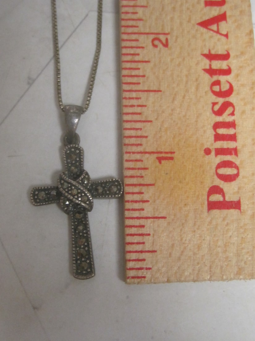 Sterling Silver Marcasite Cross Pendant on 18" Sterling Silver Chain - 4
