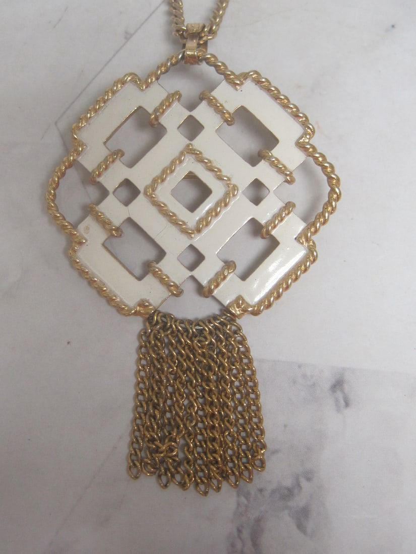 Vintage Avon Geometric White Enamel & Goldtone Pennant/Brooch on 32" Goldtone Chain - 2