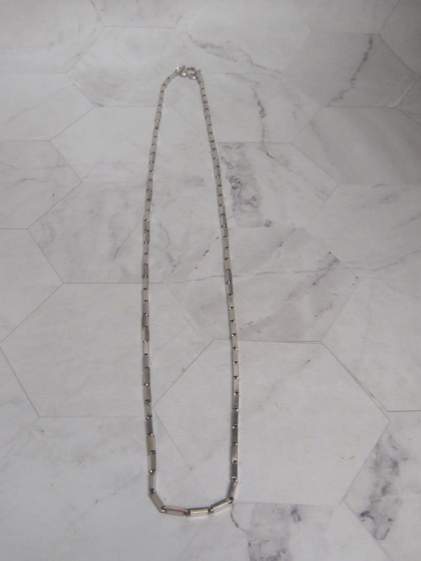 24" Sterling Silver Rectangular Bar Link Chain: Weighs 15.4 grams
