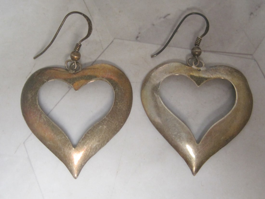 Sterling Silver Heart Earrings: .