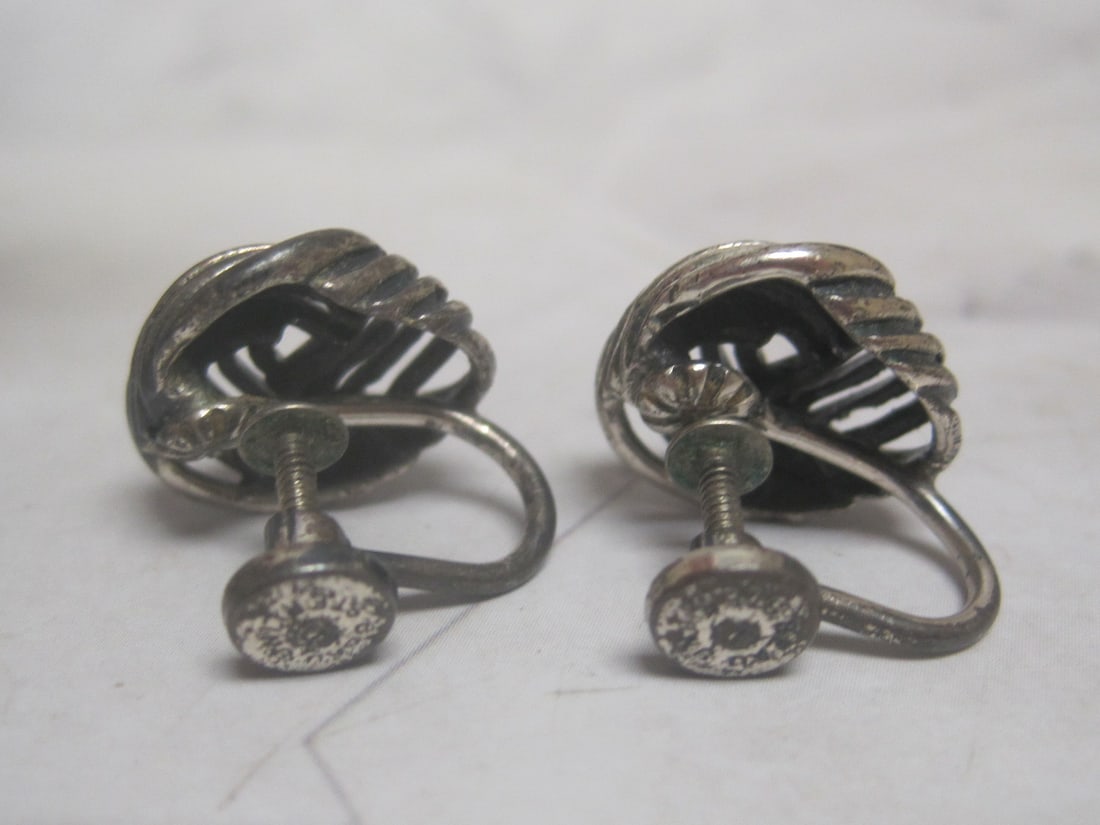Vintage Beau Sterling Silver Knot Screwback Earrings - 3