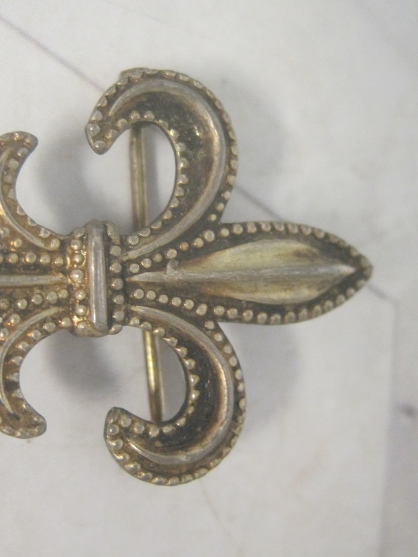 Antique Sterling Silver Fleur-de-lis Brooch - 2