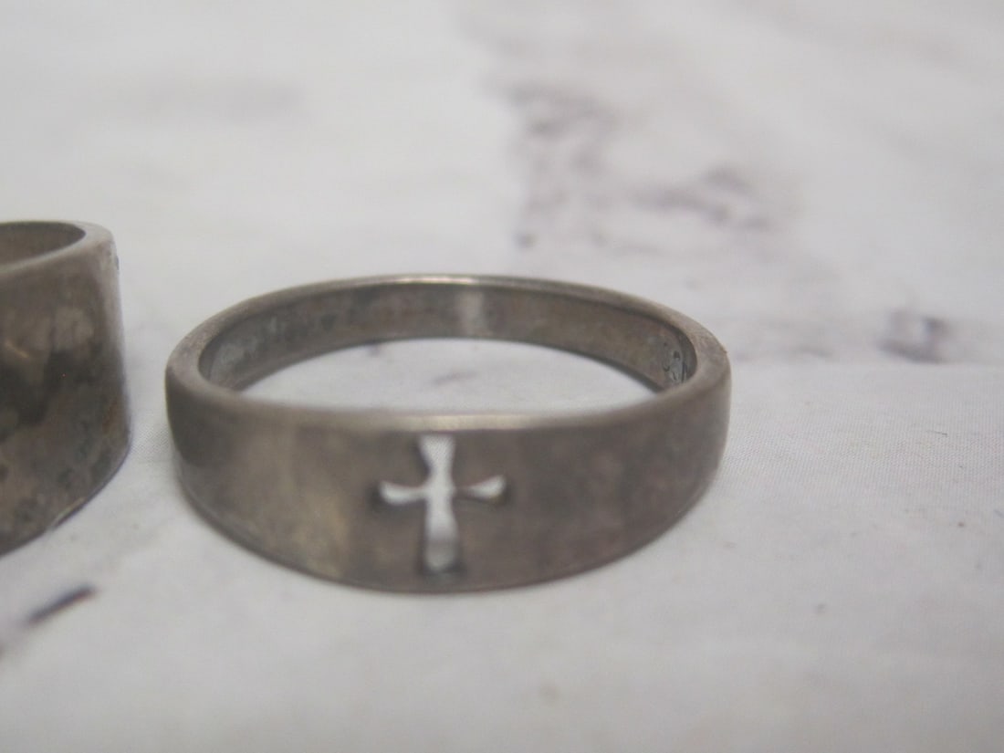 Lot of 2 Sterling Silver Band Ring with Cross Cutout - 3