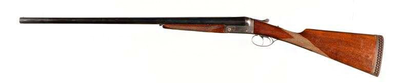 Spanish Master 12 GA. SXS Double Barrel Hammerless Shotgun: S#: 119189 | 28" Solid-Rib Barrel | 2-3/4" Chamber | 14-1/2" Length of Pull |||| CONDITION: Very Good. Retaining 97% Original Blued Finish on barrels and a clean white finish on the Boxlock action.